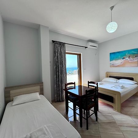 Vila Jeti Εξαμίλιο Εξωτερικό φωτογραφία