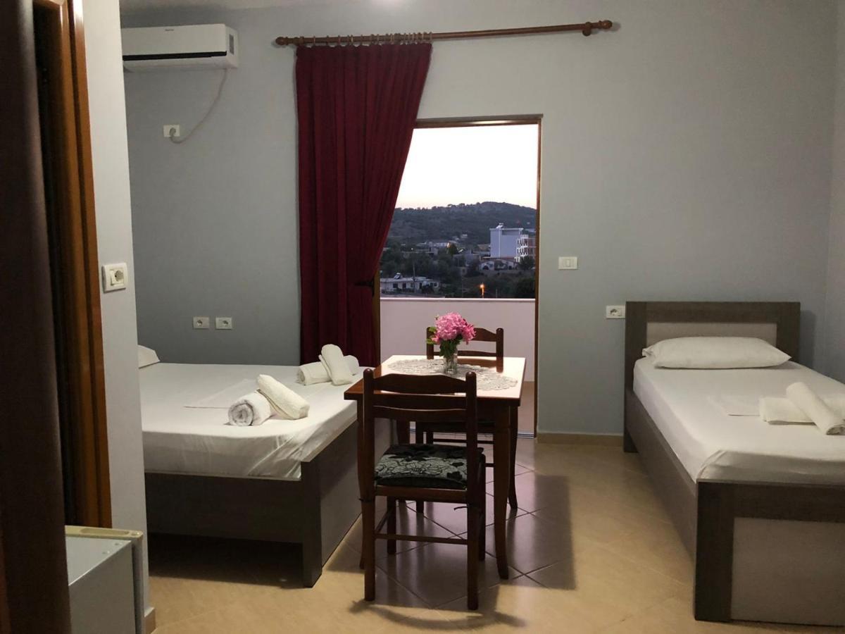 Vila Jeti Εξαμίλιο Εξωτερικό φωτογραφία