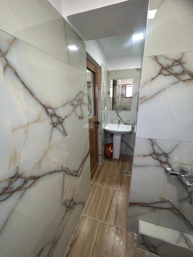 Vila Jeti Εξαμίλιο Εξωτερικό φωτογραφία